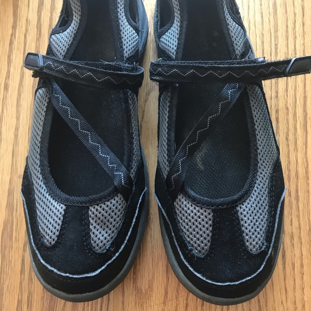 Lands’ End Sandals